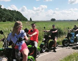 E Chopper Tour & Foto in Volendams kostuum